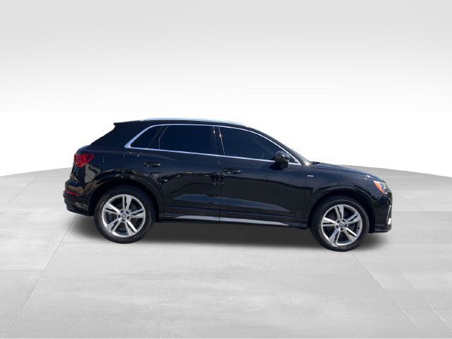 Used 2020 Audi Q3 2.0T Premium w/ Convenience Package AWD/4WD image 6