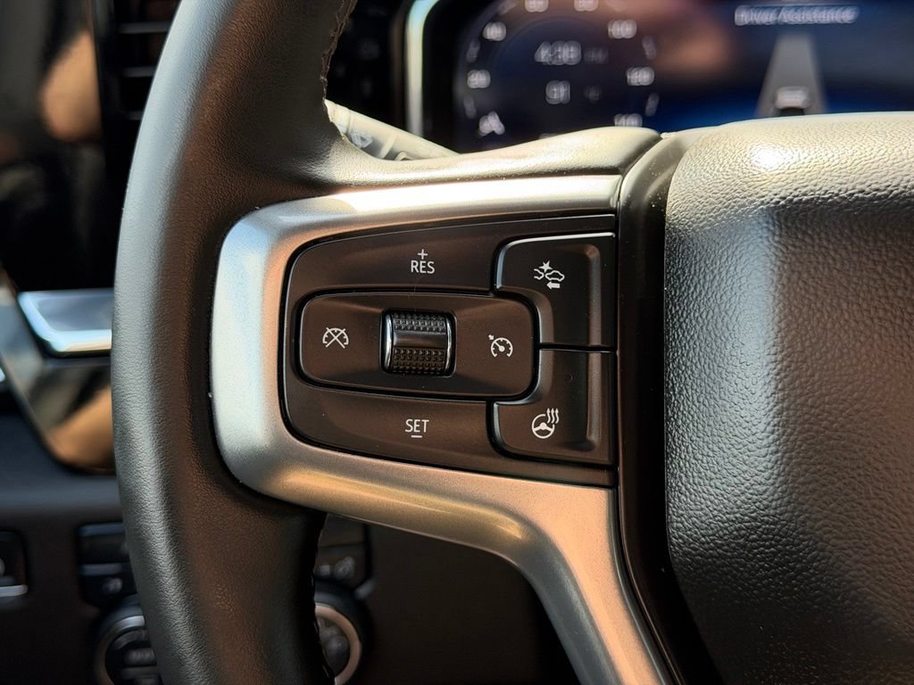 Used 2024 Chevrolet Silverado 1500 RST AWD/4WD image 18