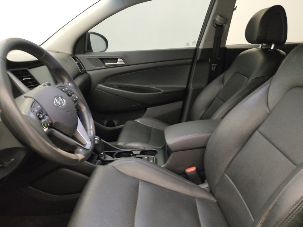 Used 2018 Hyundai Tucson Value w/ Cargo Package image 17