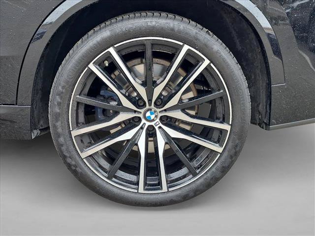 Used 2019 BMW X5 xDrive50i w/ M Sport Package AWD/4WD image 26