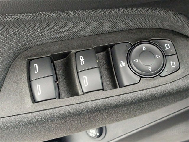 Used 2023 Chevrolet Equinox RS w/ RS Leather Package image 12