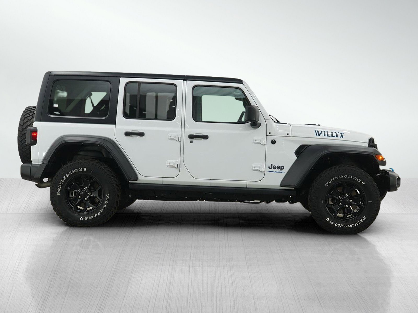 Used 2023 Jeep Wrangler Unlimited w/ Cold Weather Group image 6