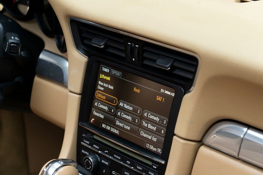 Used 2013 Porsche 911 Carrera 4S image 35