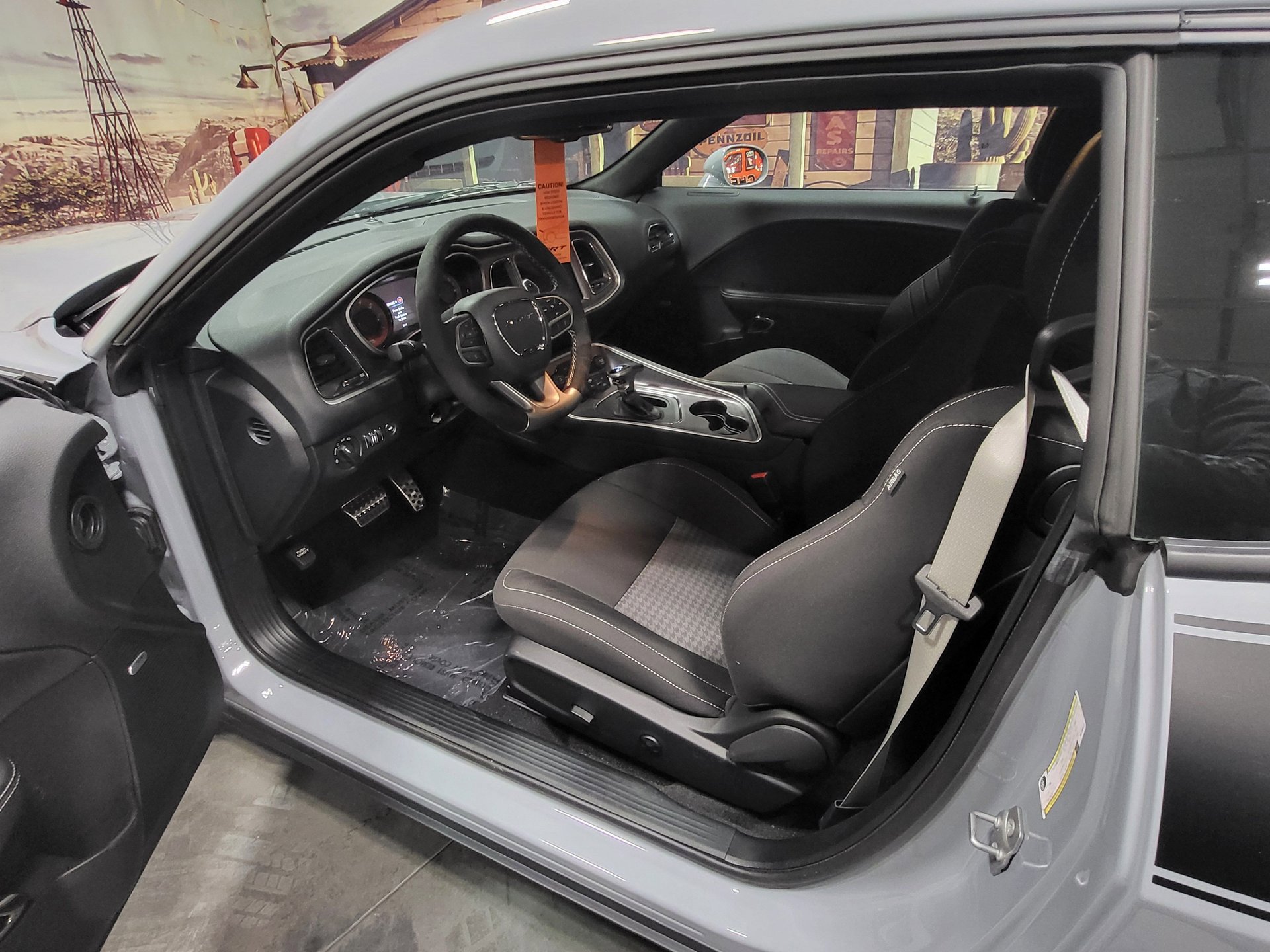 Used 2022 Dodge Challenger SRT Hellcat RWD image 23