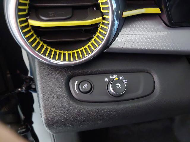 New 2026 Chevrolet Trax LT image 24