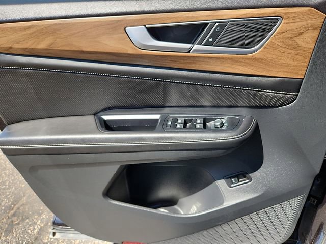 Used 2025 Volkswagen Atlas SE FWD image 13