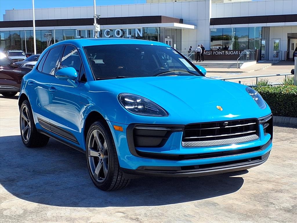 Used 2022 Porsche Macan image 25