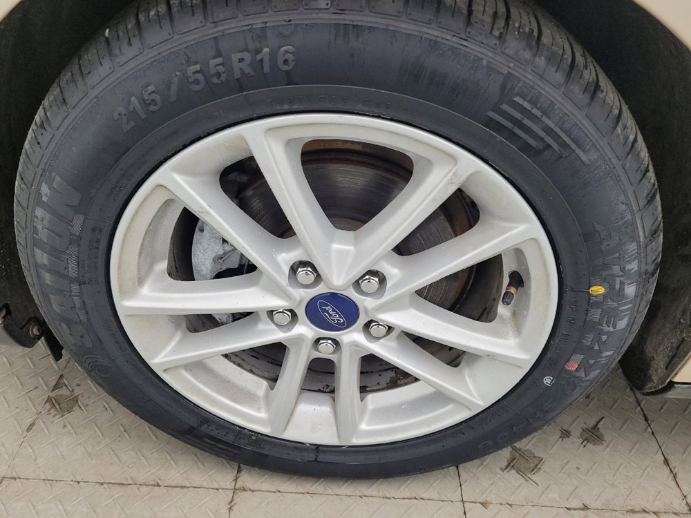 Used 2017 Ford Focus SE image 31