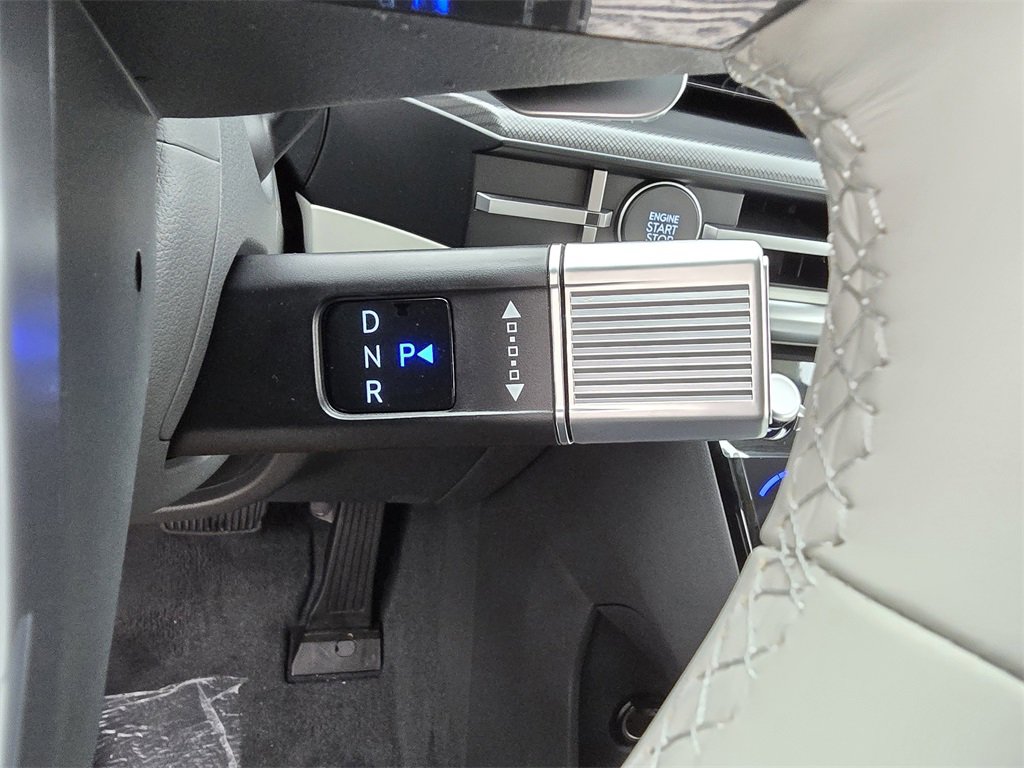 Used 2025 Hyundai Santa Fe SEL image 16