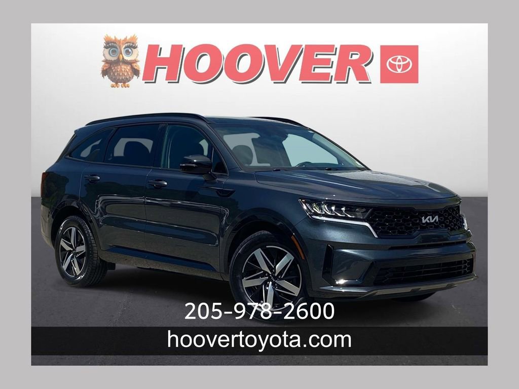 Used 2022 Kia Sorento S w/ Panoramic Sunroof Package