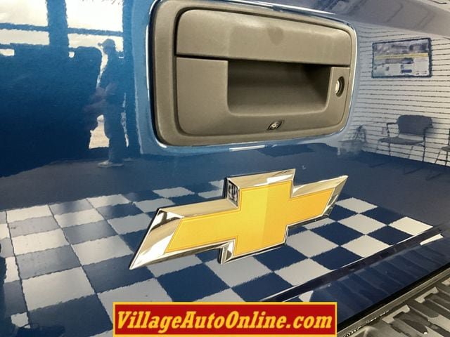 Used 2017 Chevrolet Silverado 1500 LT w/ All Star Edition AWD/4WD image 26
