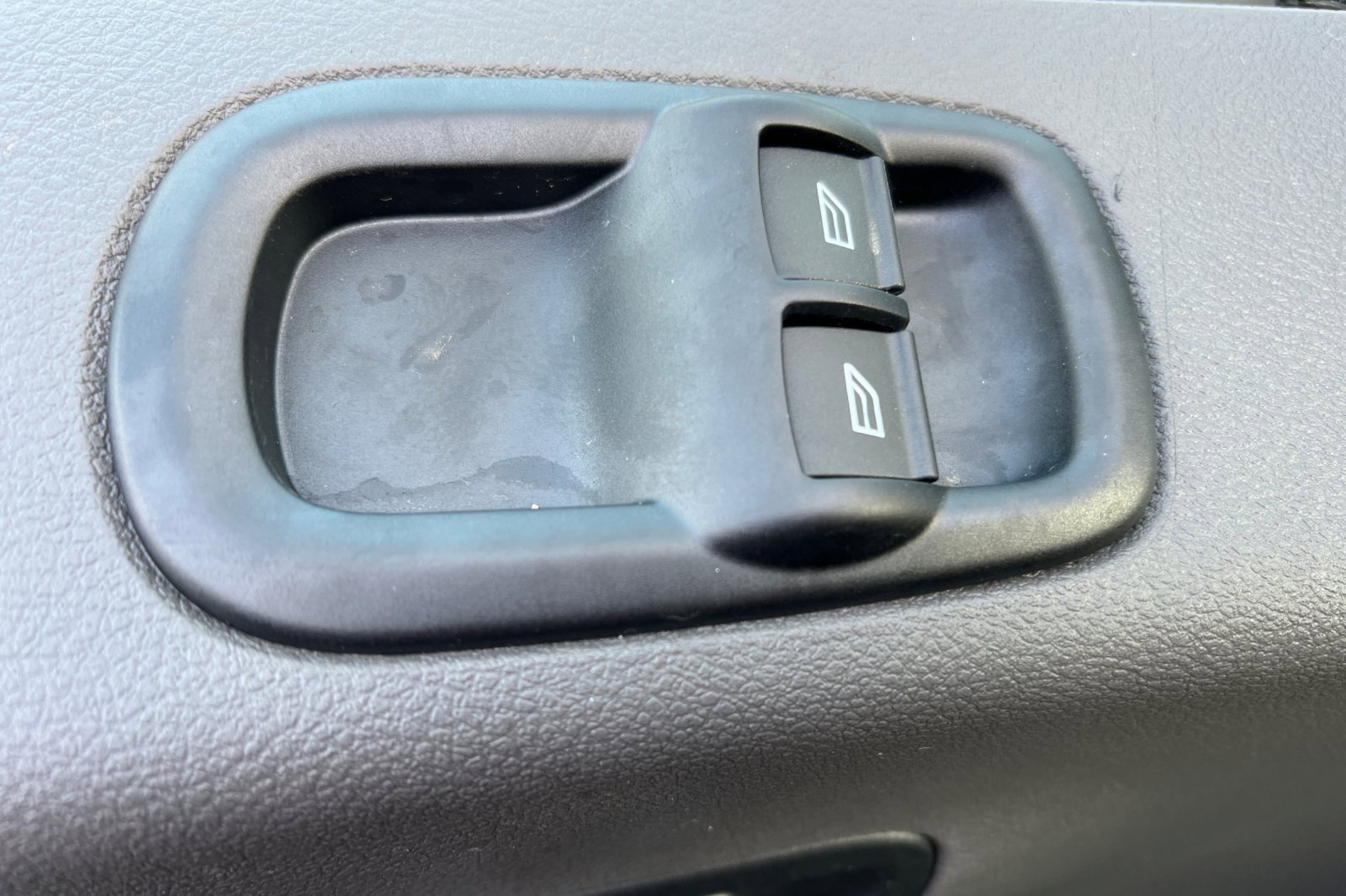 New 2026 Ford E-Transit 148 High Roof Extended w/ Load Area Protection Package image 11