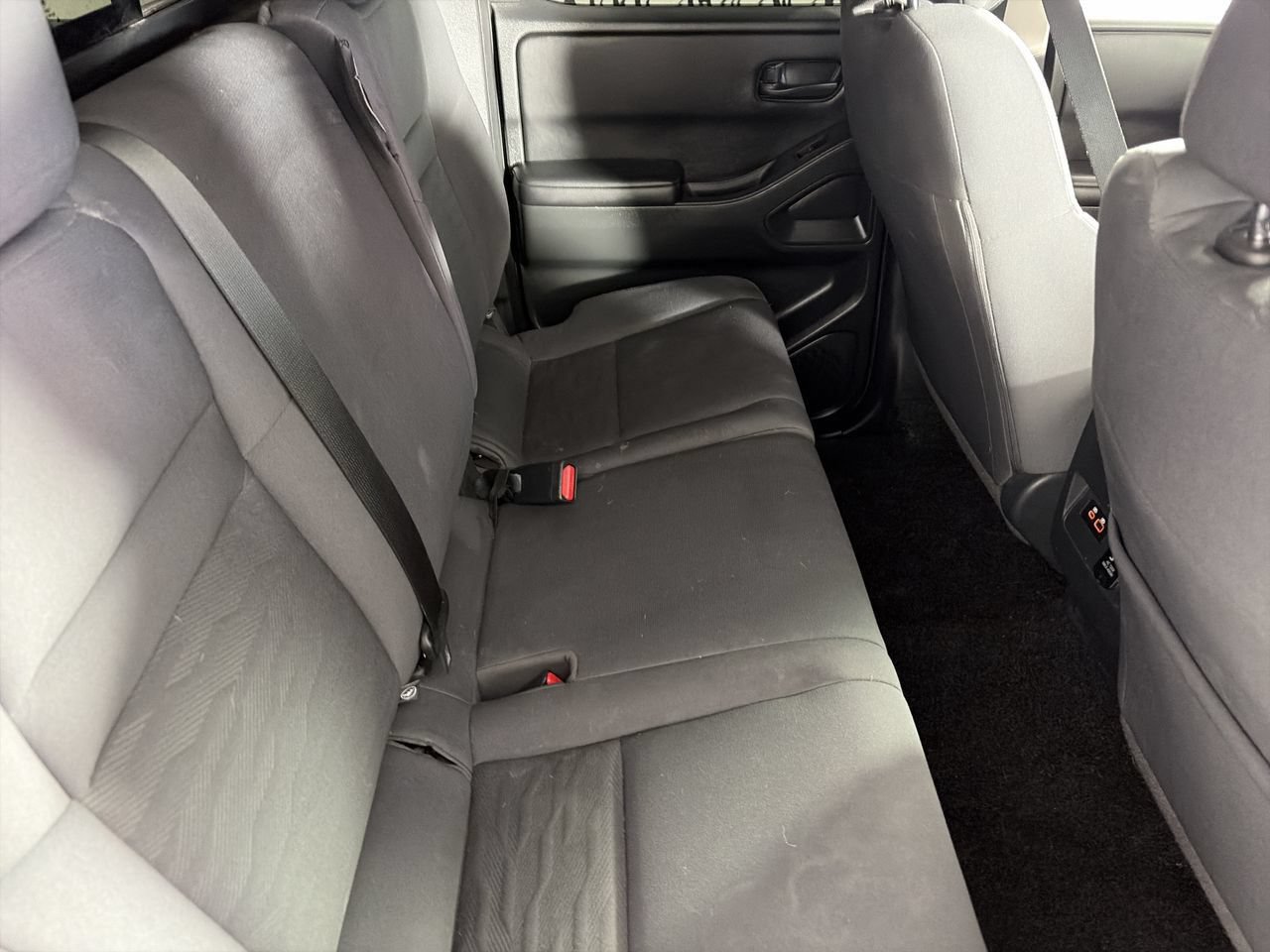 Used 2025 Nissan Frontier S w/ S Utility Package AWD/4WD image 22