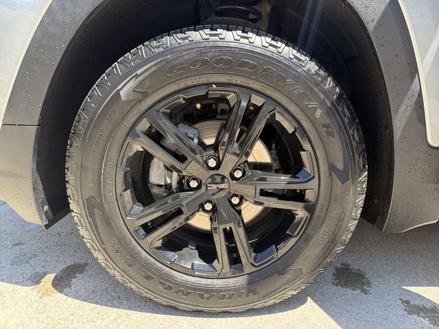Used 2024 GMC Terrain AT4 w/ Infotainment Package II AWD/4WD image 12