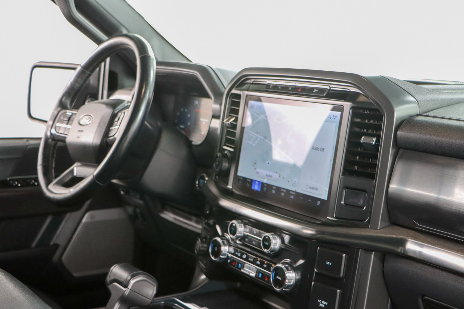 Used 2024 Ford F150 Lariat AWD/4WD image 28