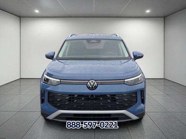 New 2026 Volkswagen Tiguan SE FWD image 5