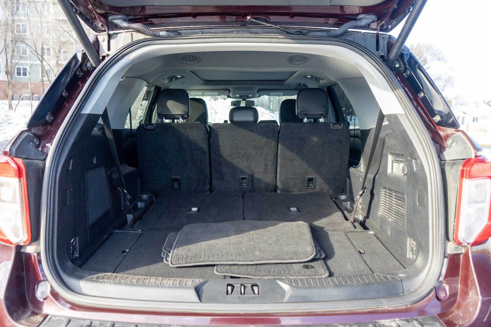 Used 2023 Ford Explorer Limited w/ Hybrid Equipment Group 310A image 9