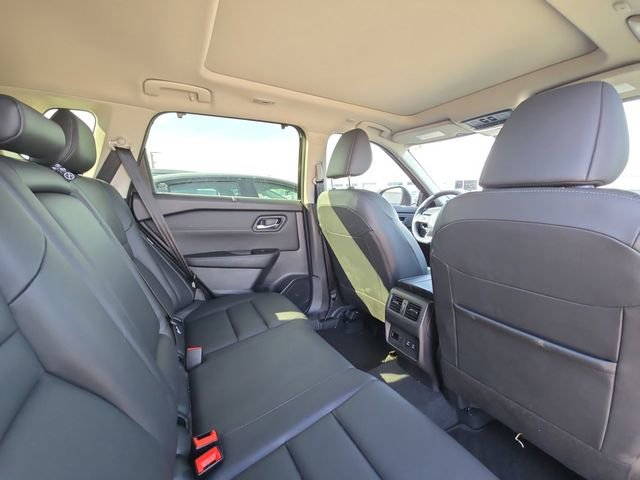 Used 2024 Nissan Rogue SL w/ SL Premium Package image 28