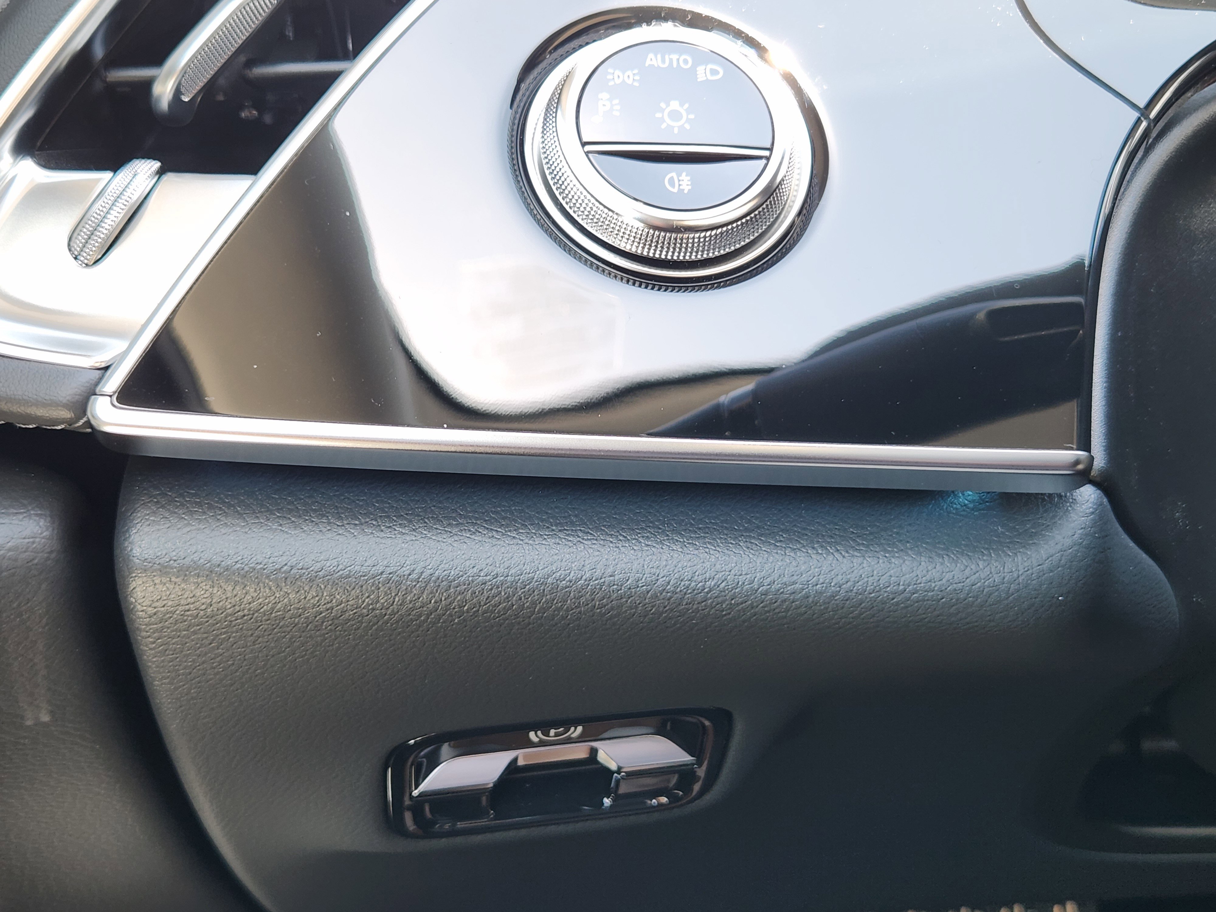 New 2026 Mercedes-Benz E 350 4MATIC Sedan image 22