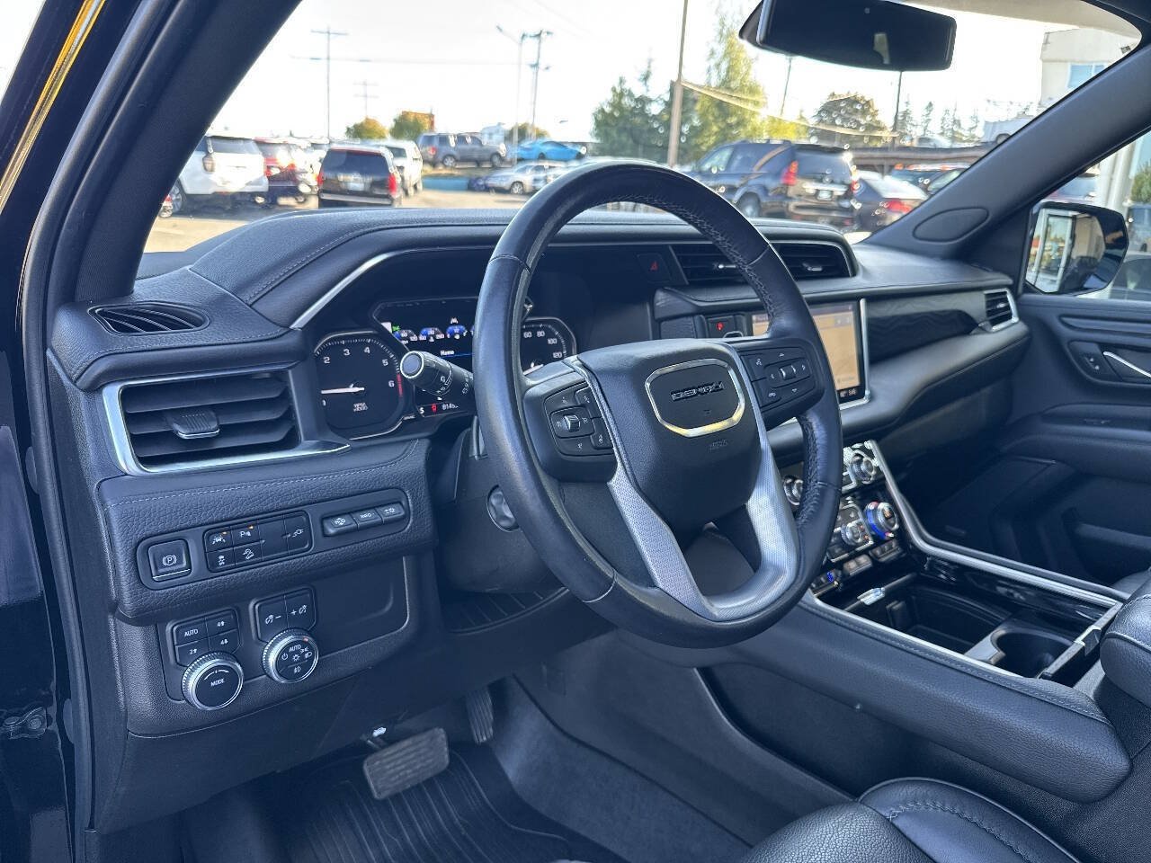 Used 2021 GMC Yukon Denali AWD/4WD image 37