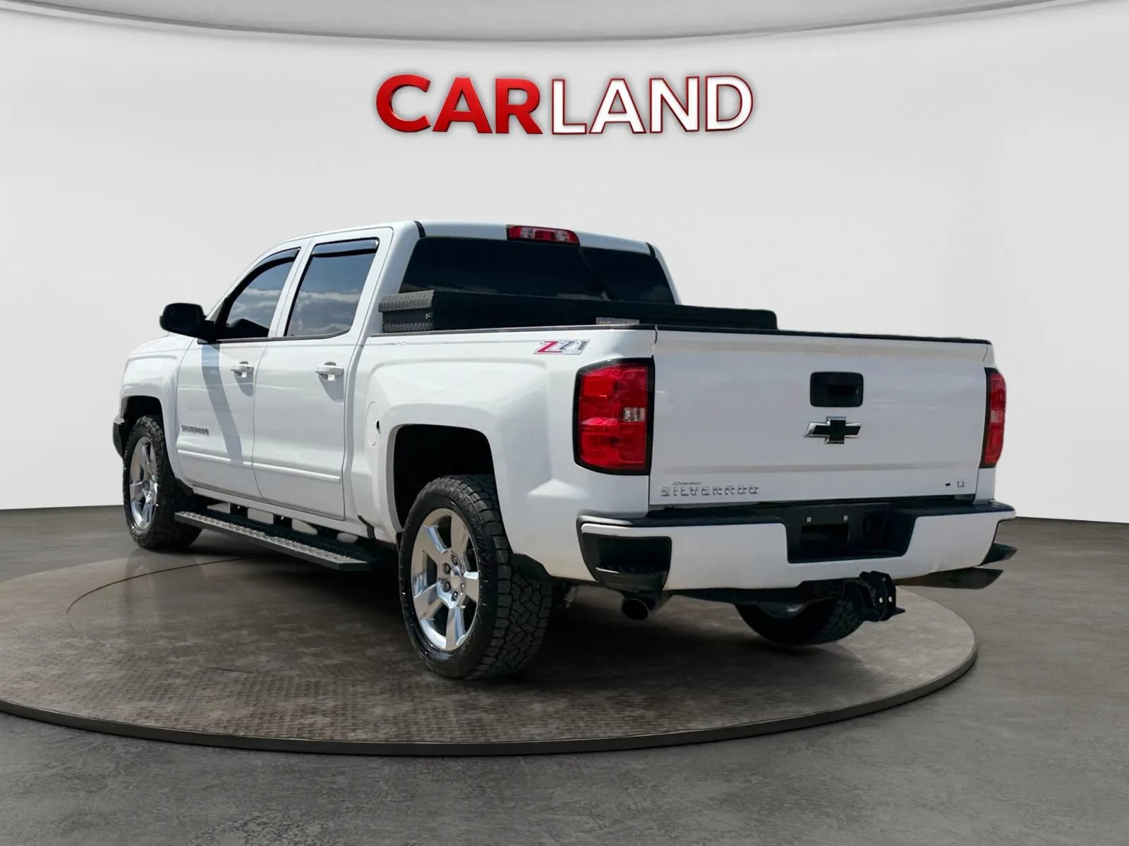 Used 2017 Chevrolet Silverado 1500 LT w/ All Star Edition AWD/4WD image 4