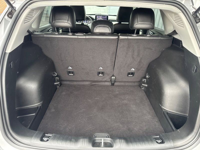 Used 2022 Jeep Compass Limited image 33