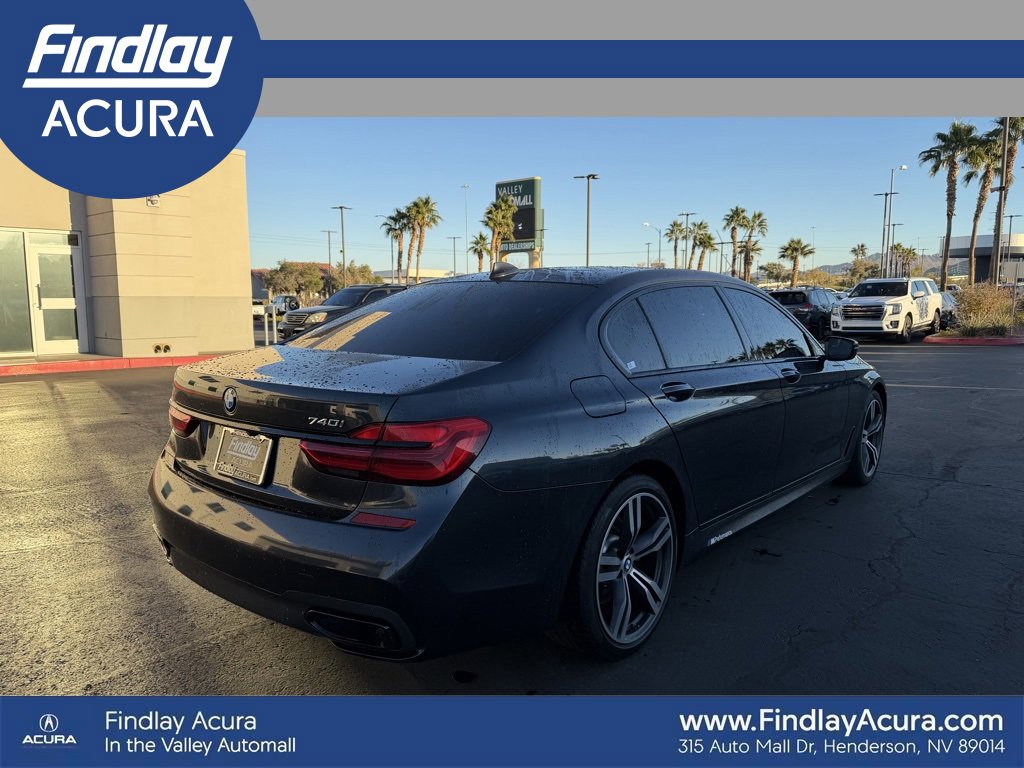 Used 2019 BMW 740i w/ M Sport Package image 3