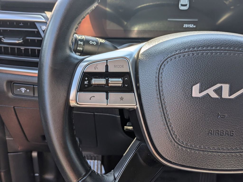 Used 2025 Kia Telluride S image 21