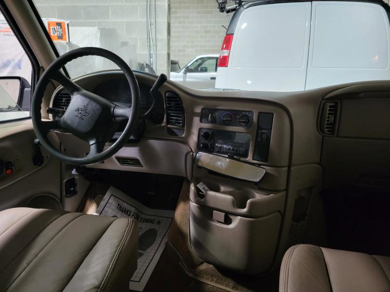Used 1999 Chevrolet Astro 2WD image 14