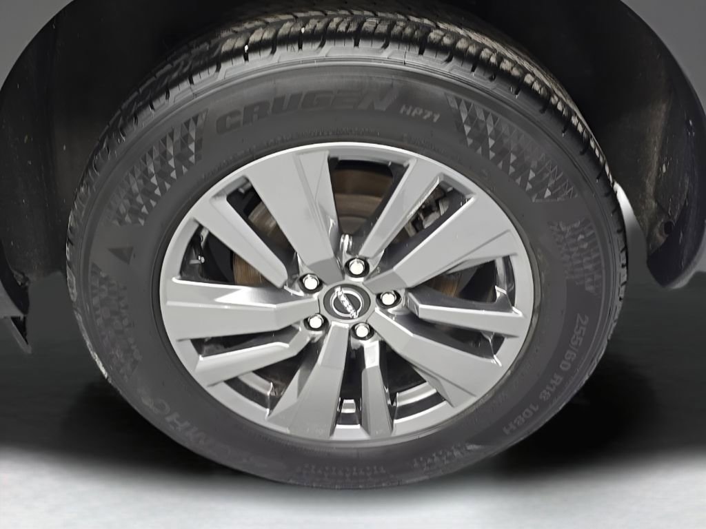 Used 2025 Nissan Pathfinder SV AWD/4WD image 31