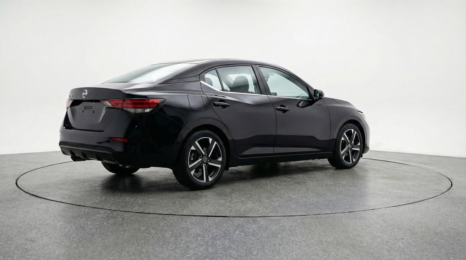 Used 2025 Nissan Sentra SV image 9