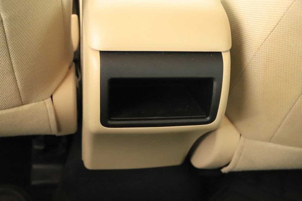 Used 2014 Toyota Camry LE FWD image 22
