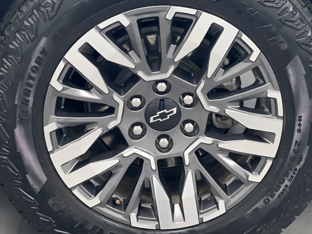 Used 2025 Chevrolet Tahoe Z71 image 70