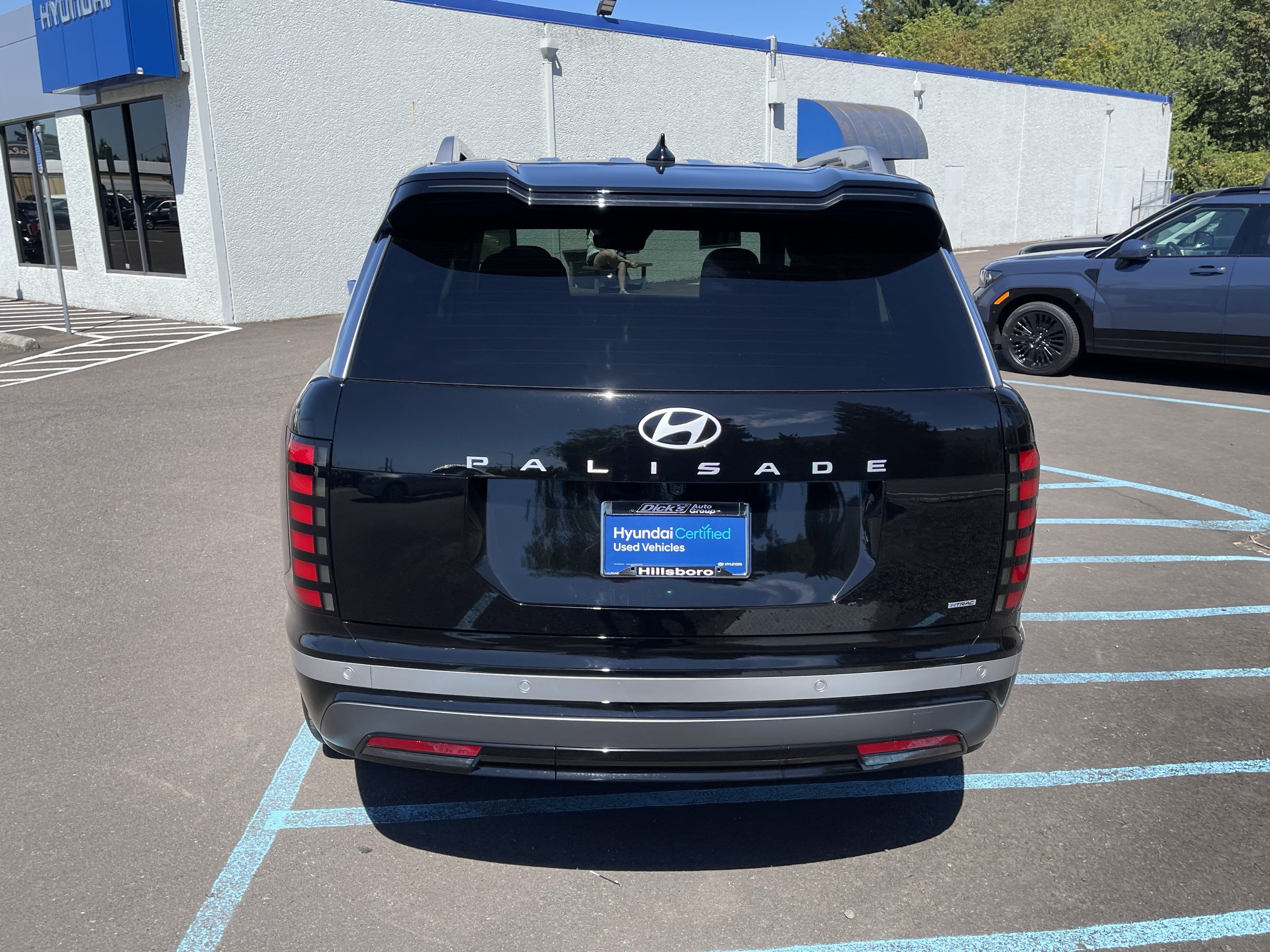 Certified 2026 Hyundai Palisade Limited AWD/4WD image 4