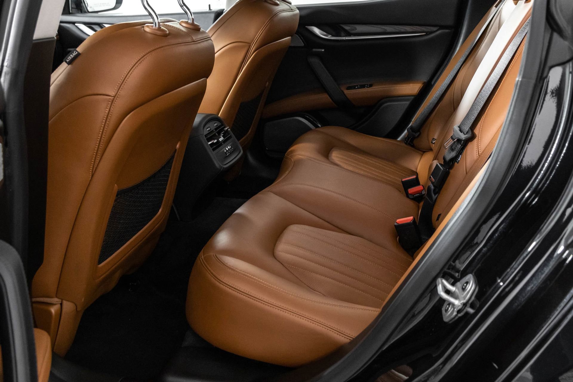 Used 2018 Maserati Ghibli S Q4 AWD/4WD image 35