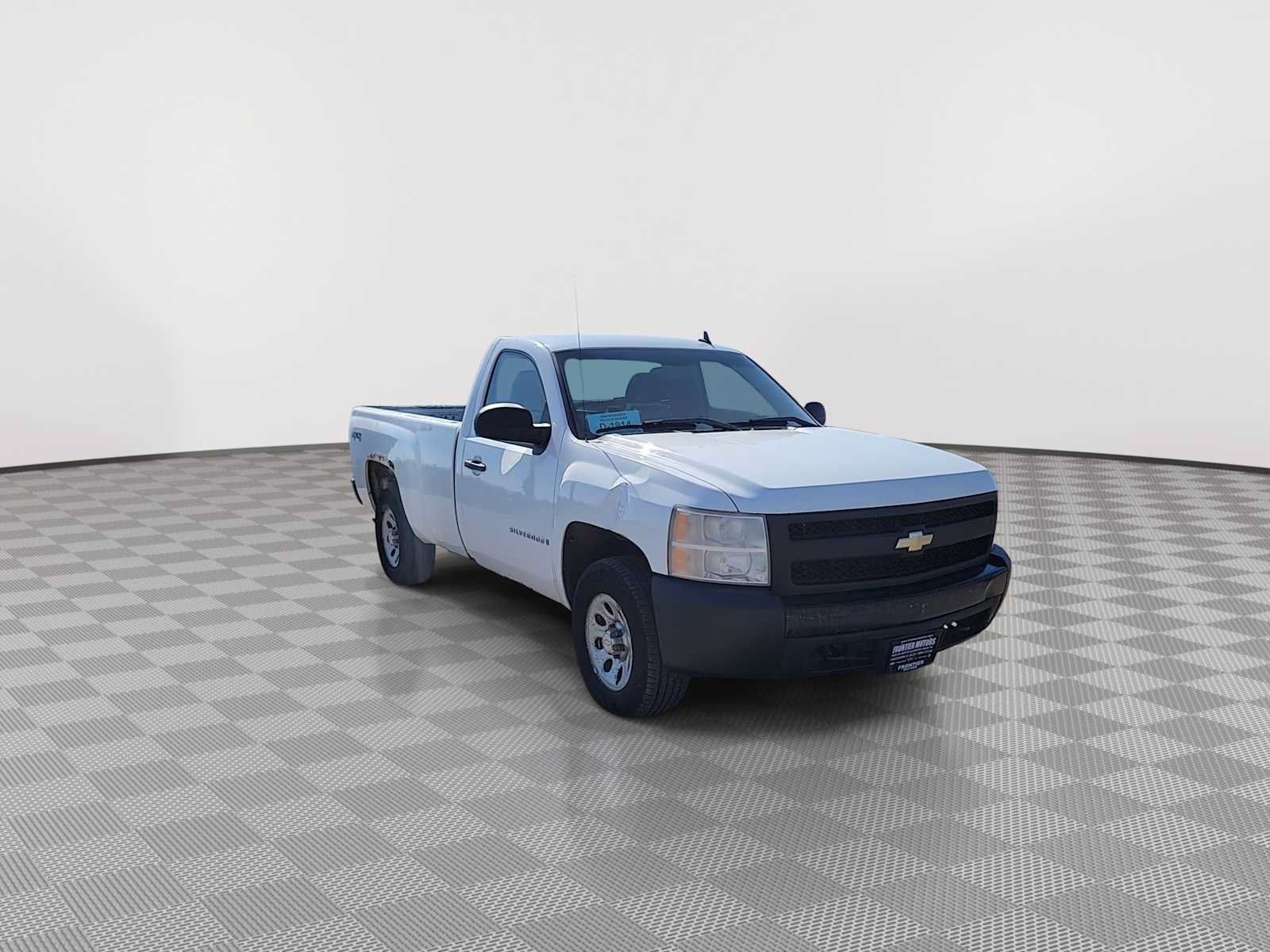 Used 2007 Chevrolet Silverado 1500 W/T AWD/4WD image 2