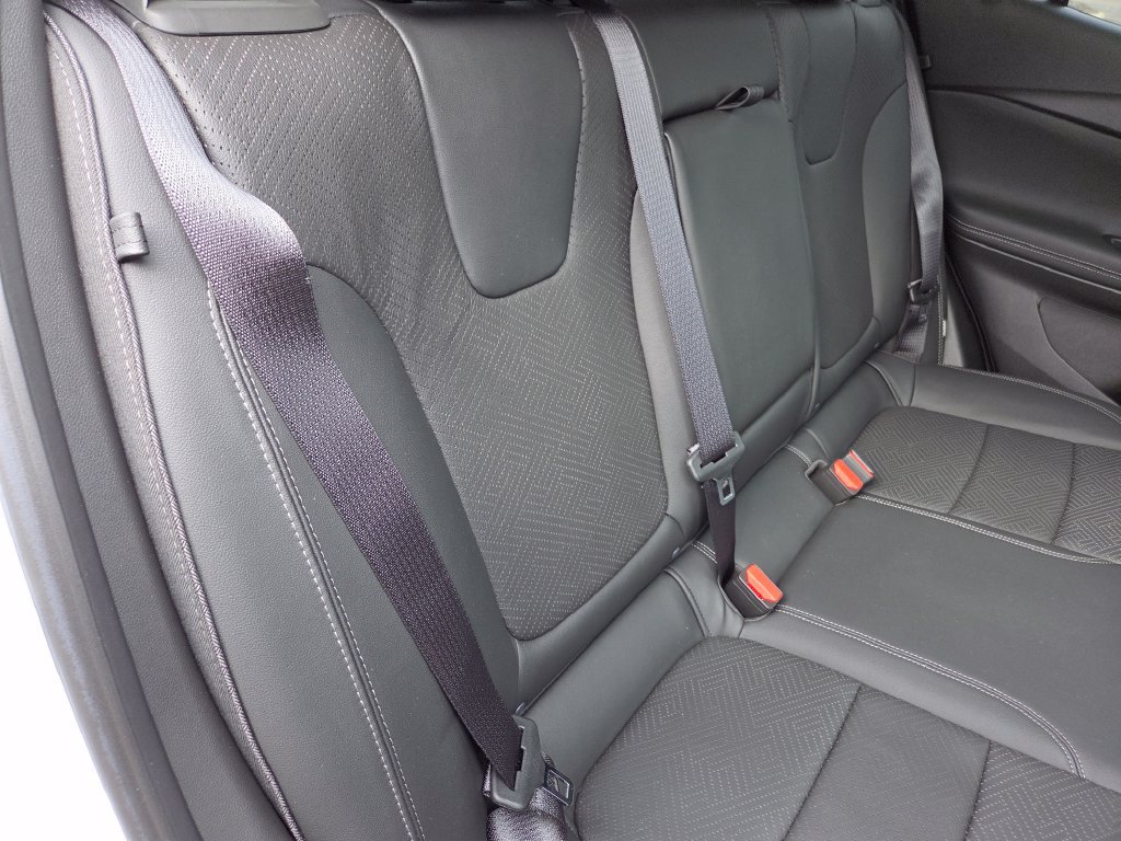 Used 2023 Buick Encore GX Essence w/ Experience Buick Package AWD/4WD image 29