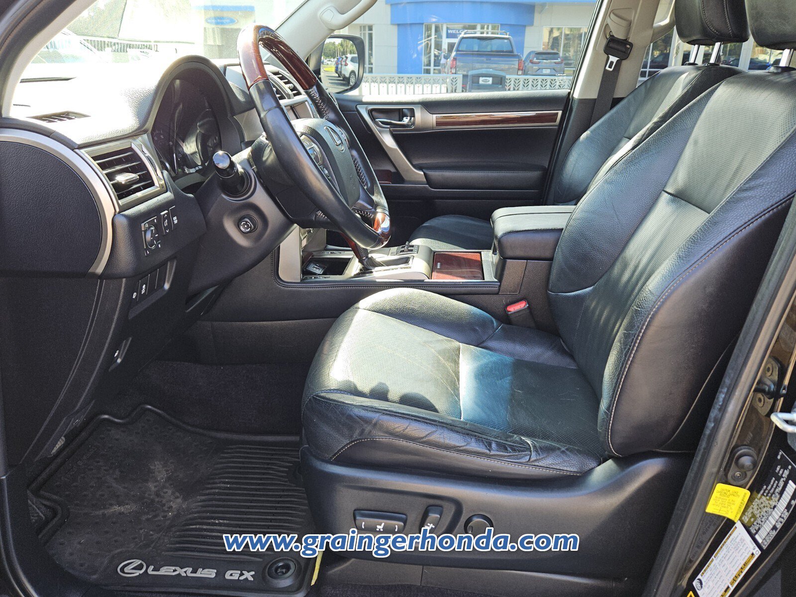 Used 2015 Lexus GX 460 w/ Premium Package AWD/4WD image 10