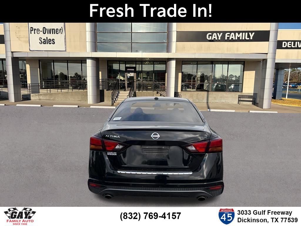 Used 2022 Nissan Altima 2.5 SR FWD image 8