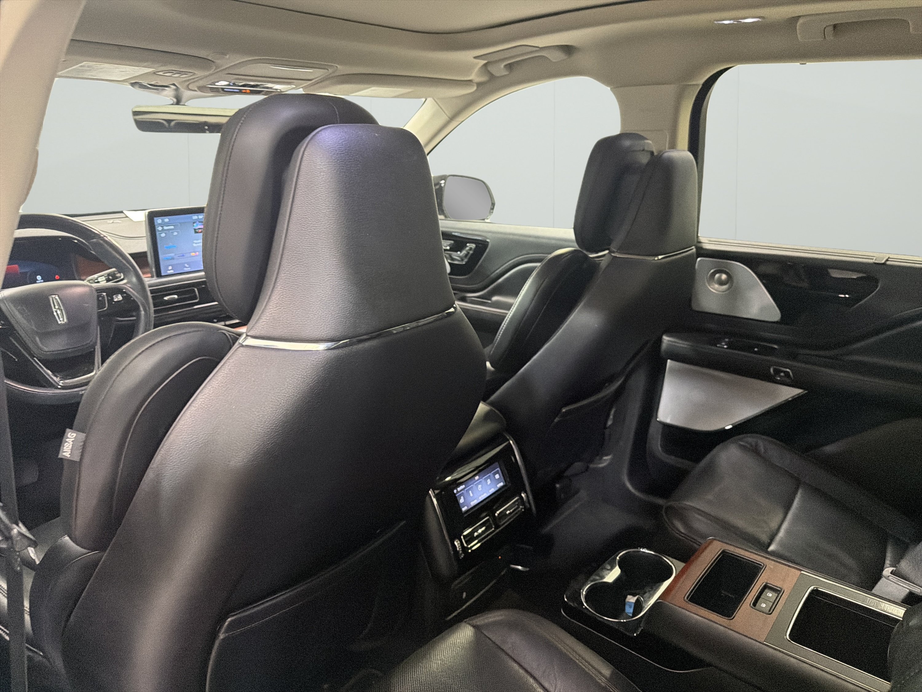 Used 2021 Lincoln Aviator Reserve w/ Equipment Group 201A RWD image 13