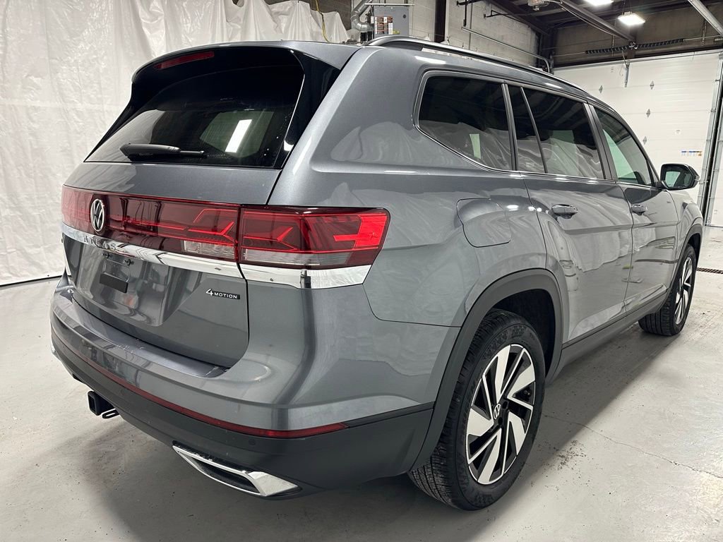 Used 2025 Volkswagen Atlas SE image 7