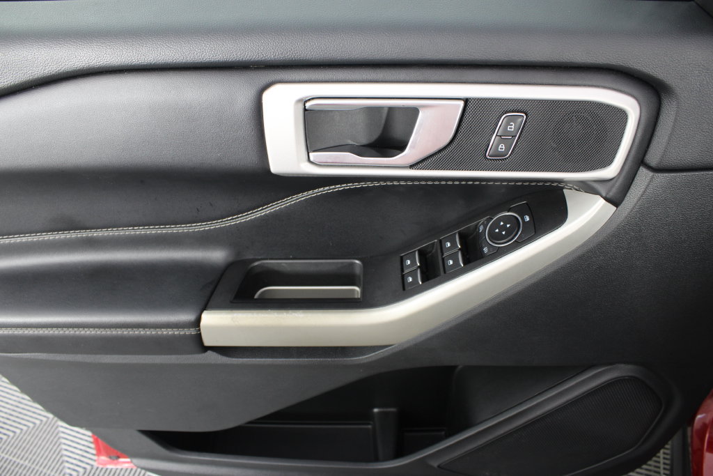 Used 2022 Ford Explorer XLT RWD image 14