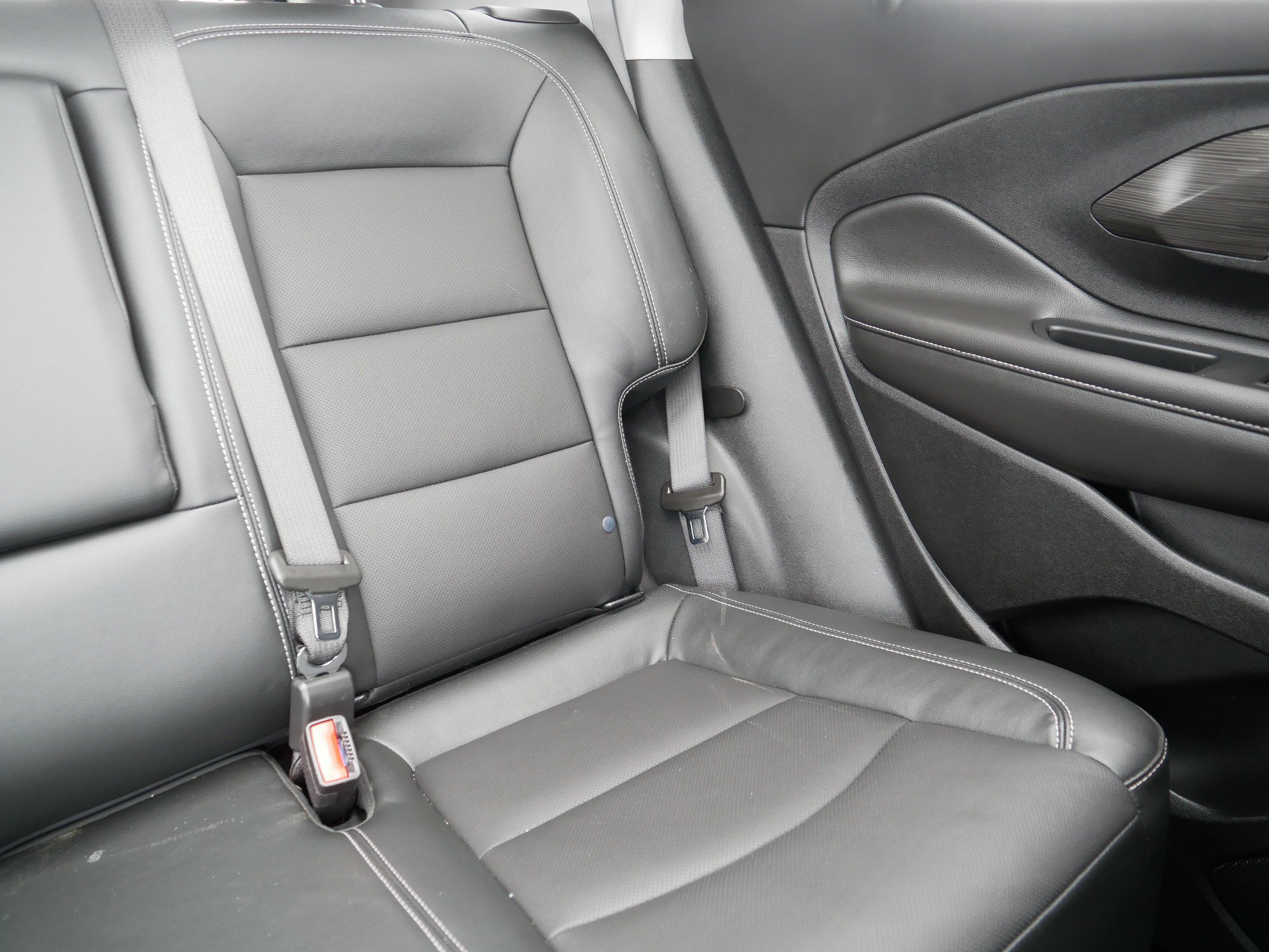 Used 2023 GMC Terrain SLT w/ Infotainment Package II AWD/4WD image 14