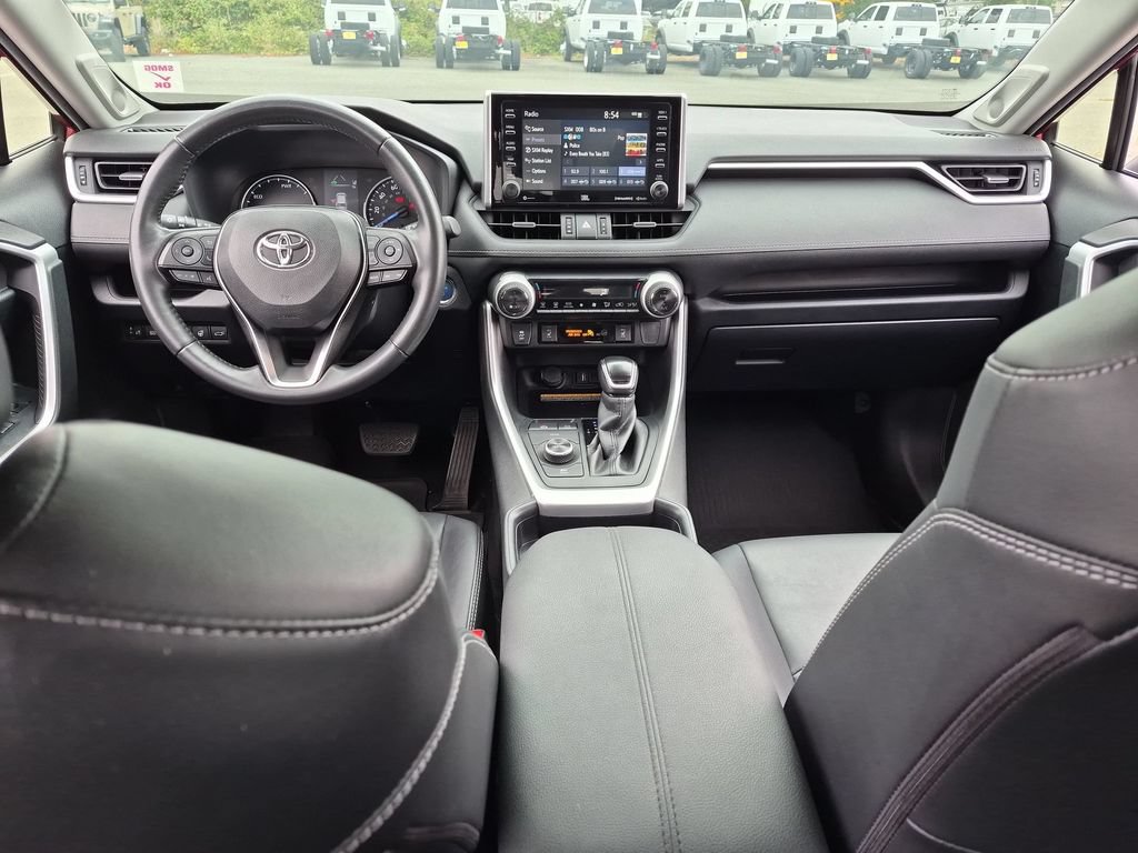 Used 2021 Toyota RAV4 XLE Premium AWD/4WD image 15