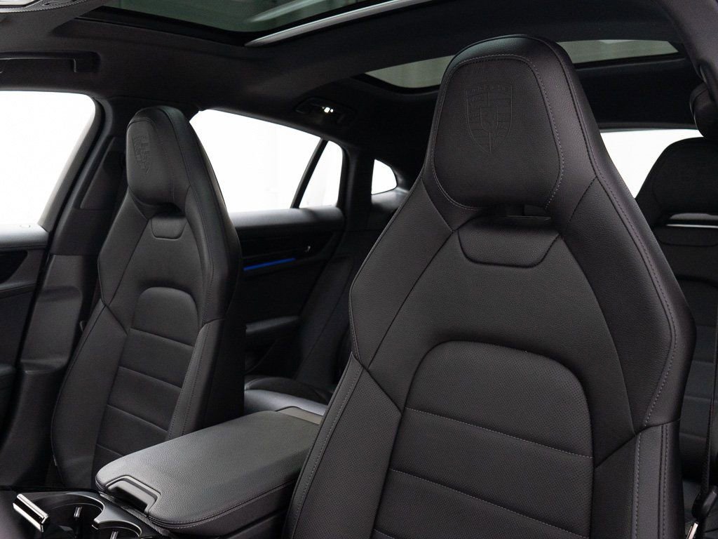Used 2024 Porsche Panamera 4 image 16