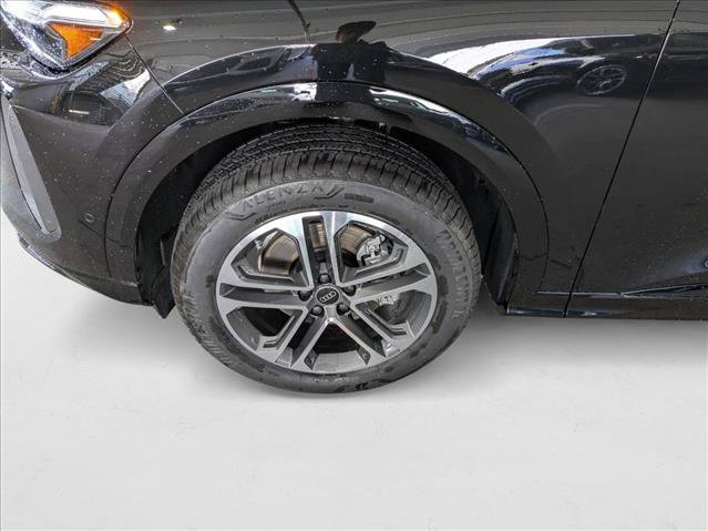 New 2025 Audi Q5 Premium Plus w/ Premium Plus AWD/4WD image 10