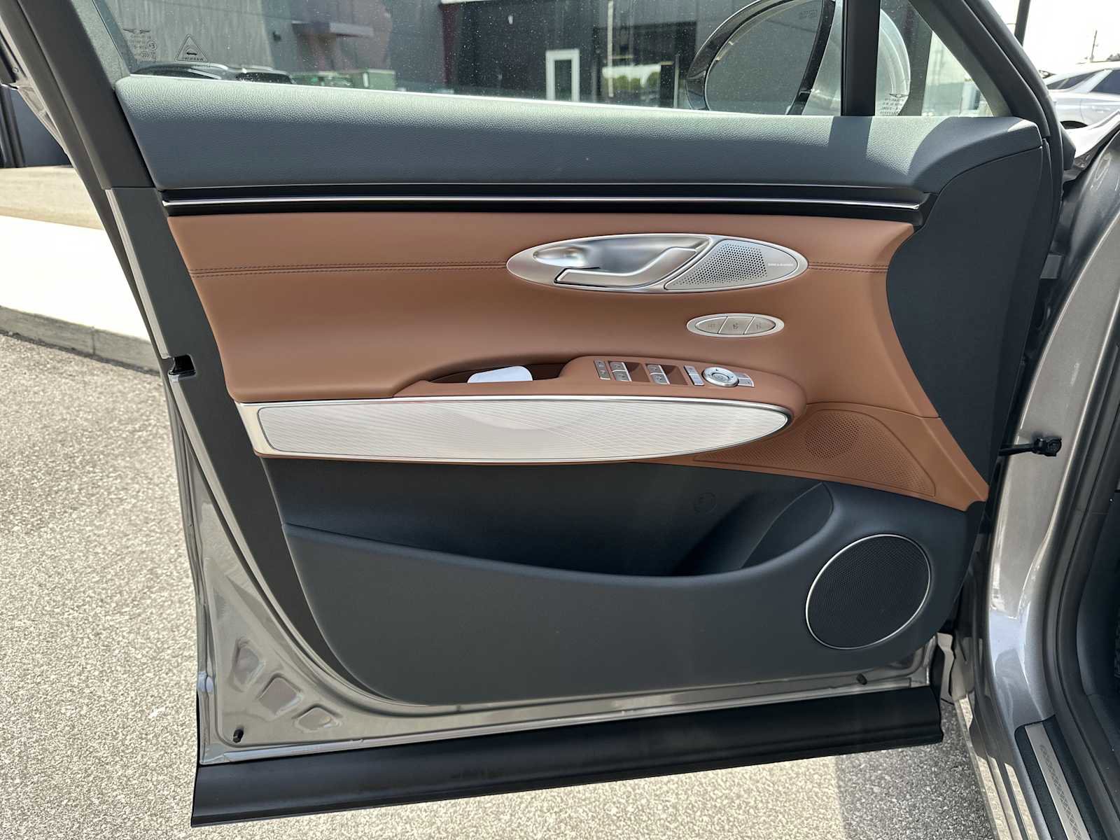 New 2026 Genesis GV70 2.5T Advanced w/ G1 Accessory Package image 14