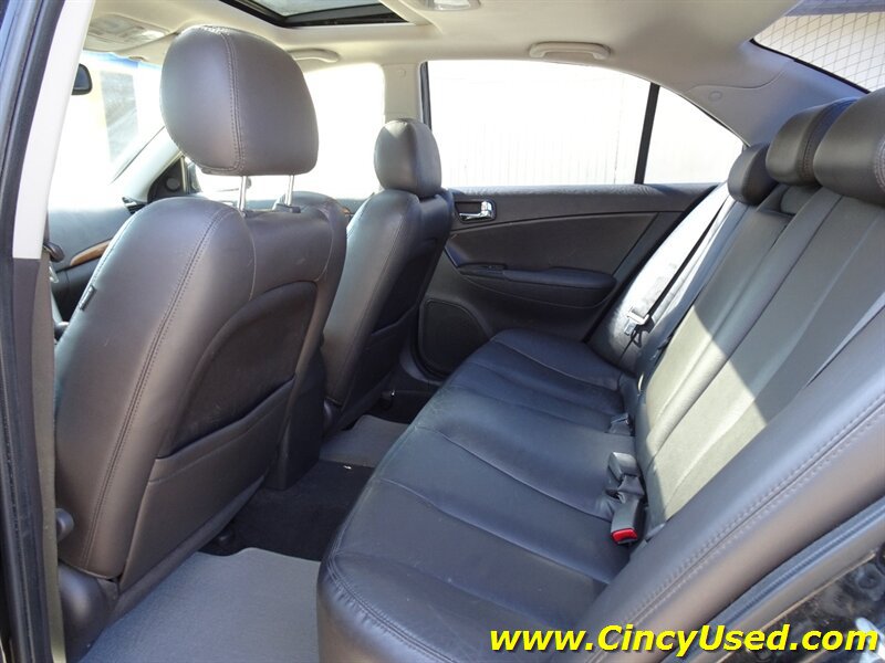 Used 2009 Hyundai Sonata Limited FWD image 11