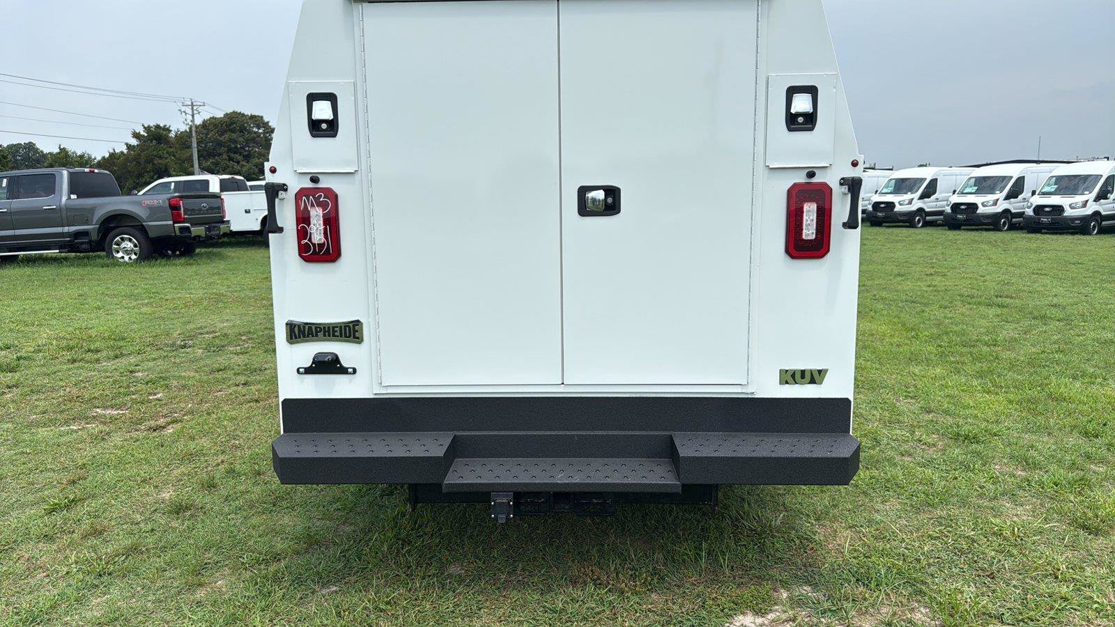 New 2027 Ford E-350 and Econoline 350 Super Duty w/ Power Equipment Group RWD image 25