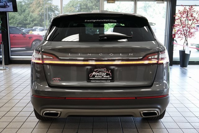 Used 2022 Lincoln Nautilus Reserve w/ Monochromatic Package image 16